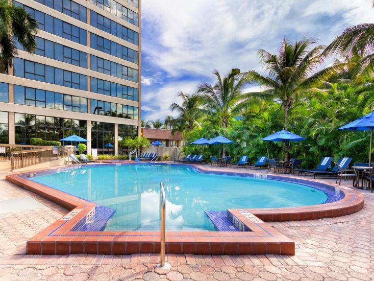 Holiday Inn Miami West - Airport Area By Ihg Hialeah Gardens Eksteriør bilde